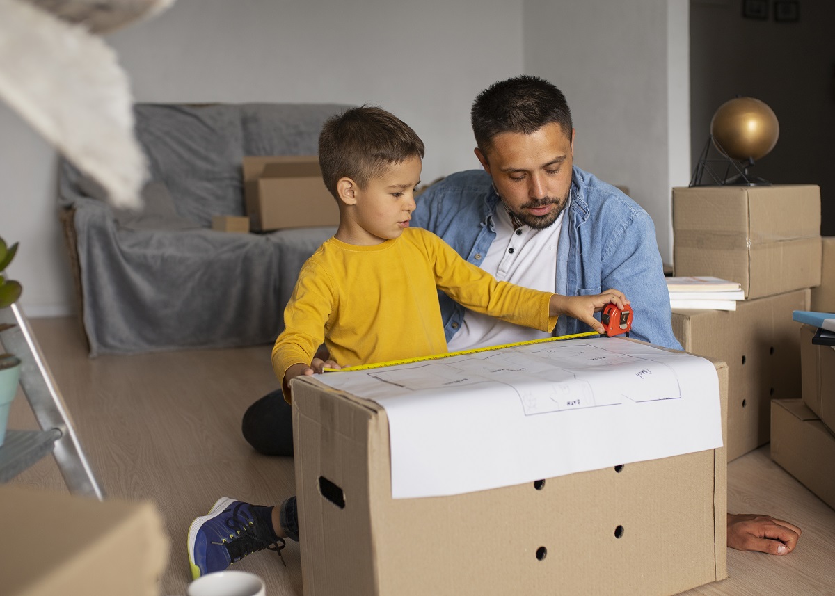 Família pronta para se mudar Família pronta para se mudar
